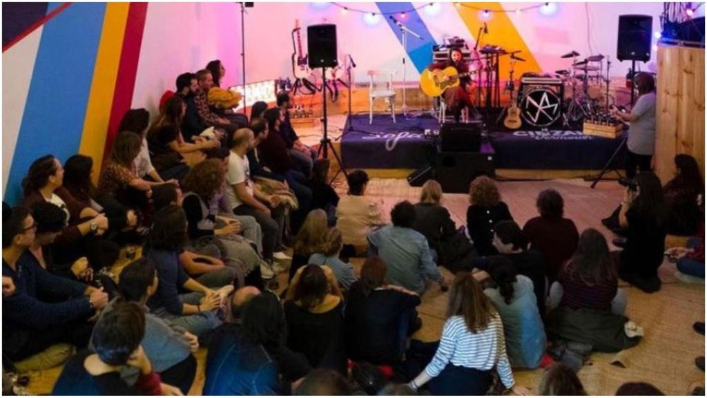 Un concierto de una edición de Sofar Sounds.