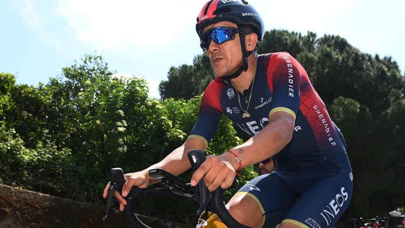 Richard Carapaz durante una etapa del Giro de Italia 2022