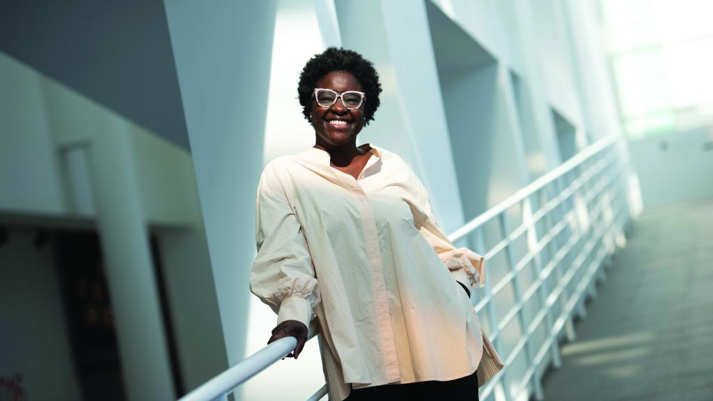 Elvira Dyangani Ose, directora del MACBA, en el museo. Foto: Inés Baucells