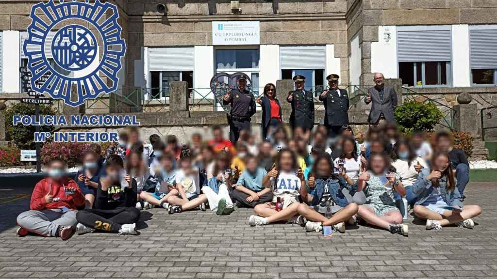 Primera jornada del ‘Proyecto Ciberexperto’ de la Policía Nacional en colegios de Vigo y Redondela.