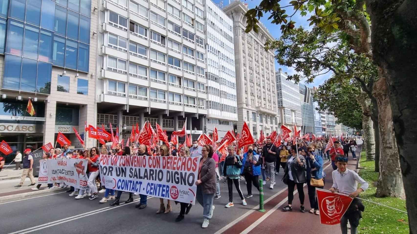 Manifestación del sector del ‘contact center’ por A Coruña.