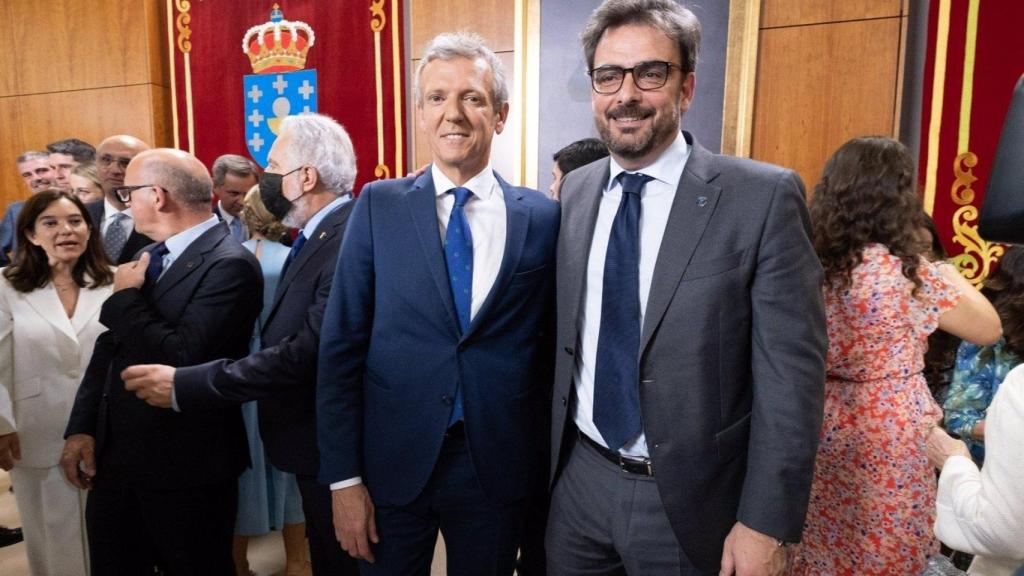 Diego Calvo y Alfonso Rueda en la toma de posesión.