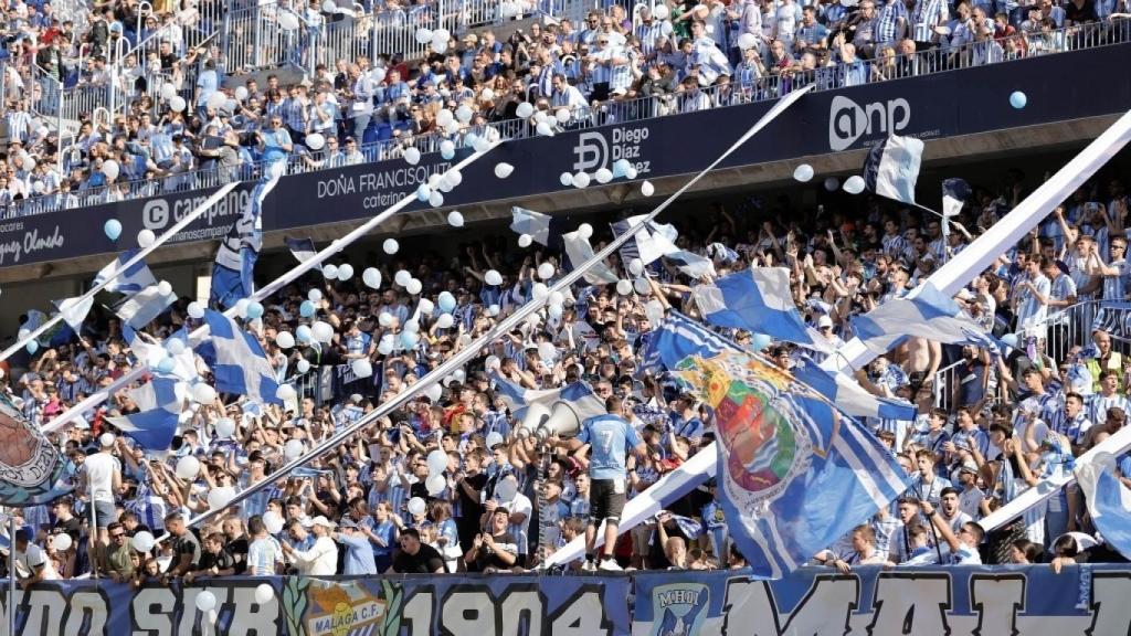 El Estadio La Rosaleda durante el partido contra el Oviedo.