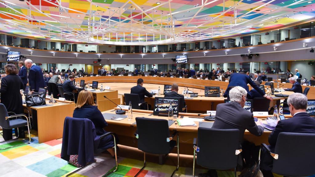 Los ministros de Exteriores de la UE, durante su reunión de este lunes en Bruselas