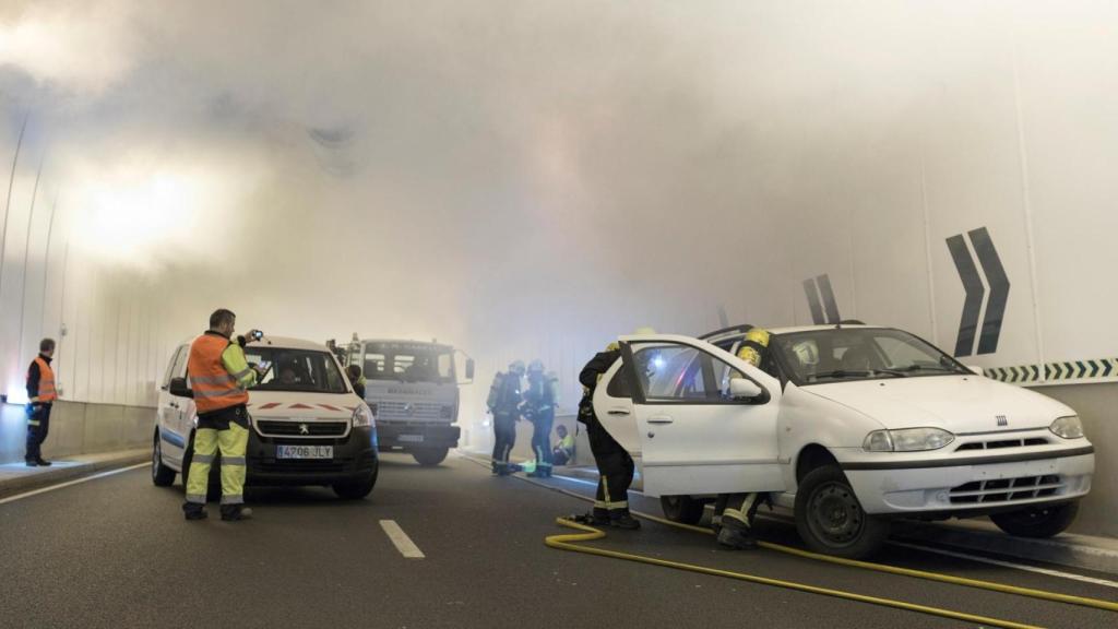 Un simulacro en el túnel do Hórreo en 2017.