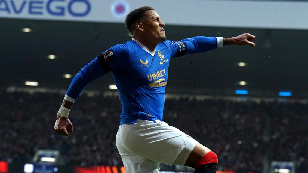 James Tavernier celebra un gol.