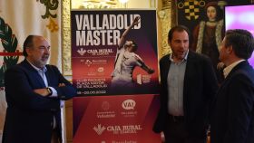 El director de Expansión de WPT, Luis torres, el alcalde de Valladolid, Óscar Puente, y el director de Comunicación de Madison Sports, Juan Méndez, presentan el Valladolid Máster.