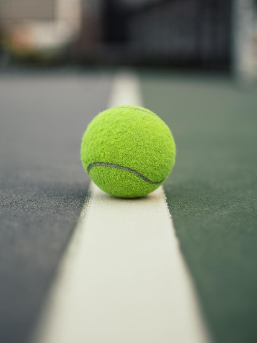 El pádel triunfa porque es un deporte intergeneracional.