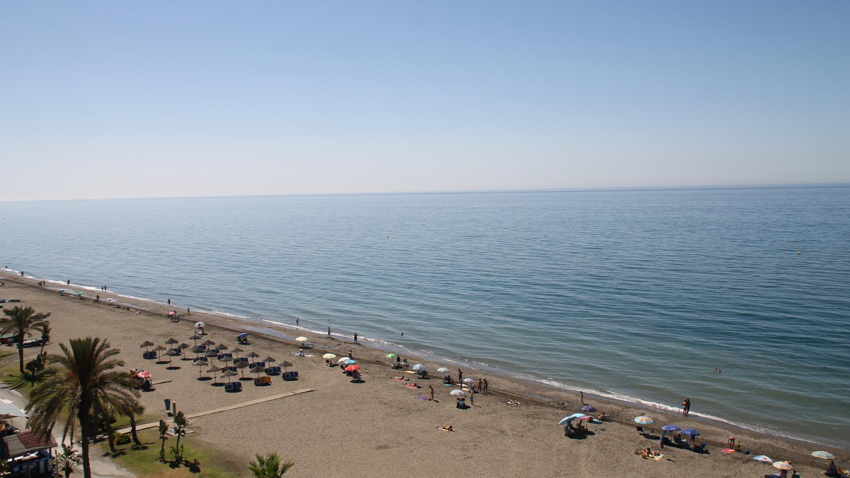 El litoral costasoleño está cuidado para acoger a los vecinos y turistas este 2022.