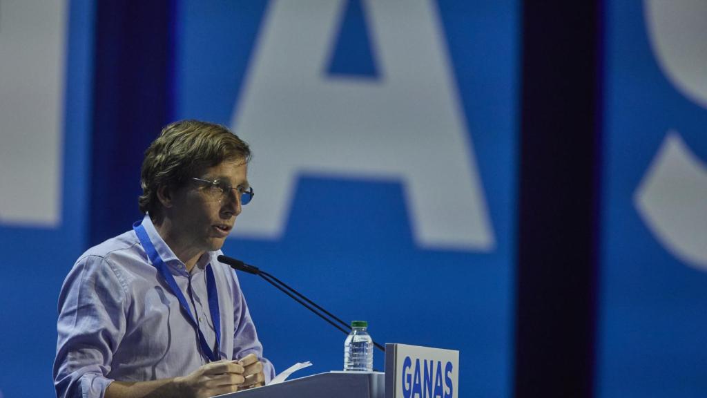 El alcalde de Madrid, José Luis Martínez-Almeida, interviene en la primera jornada del XVII Congreso Autonómico.