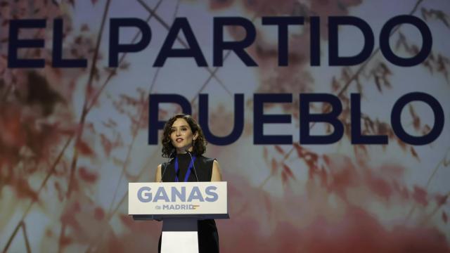 La presidenta de la Comunidad de Madrid, Isabel Díaz Ayuso, interviene durante el 17 Congreso Autonómico Extraordinario del PP que se celebra en el recinto IFEMA de Madrid.