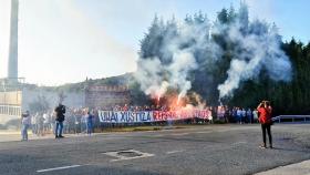 Manifestación frente a la refinería de Repsol en A Coruña para pedir ‘Xustiza para Unai’.