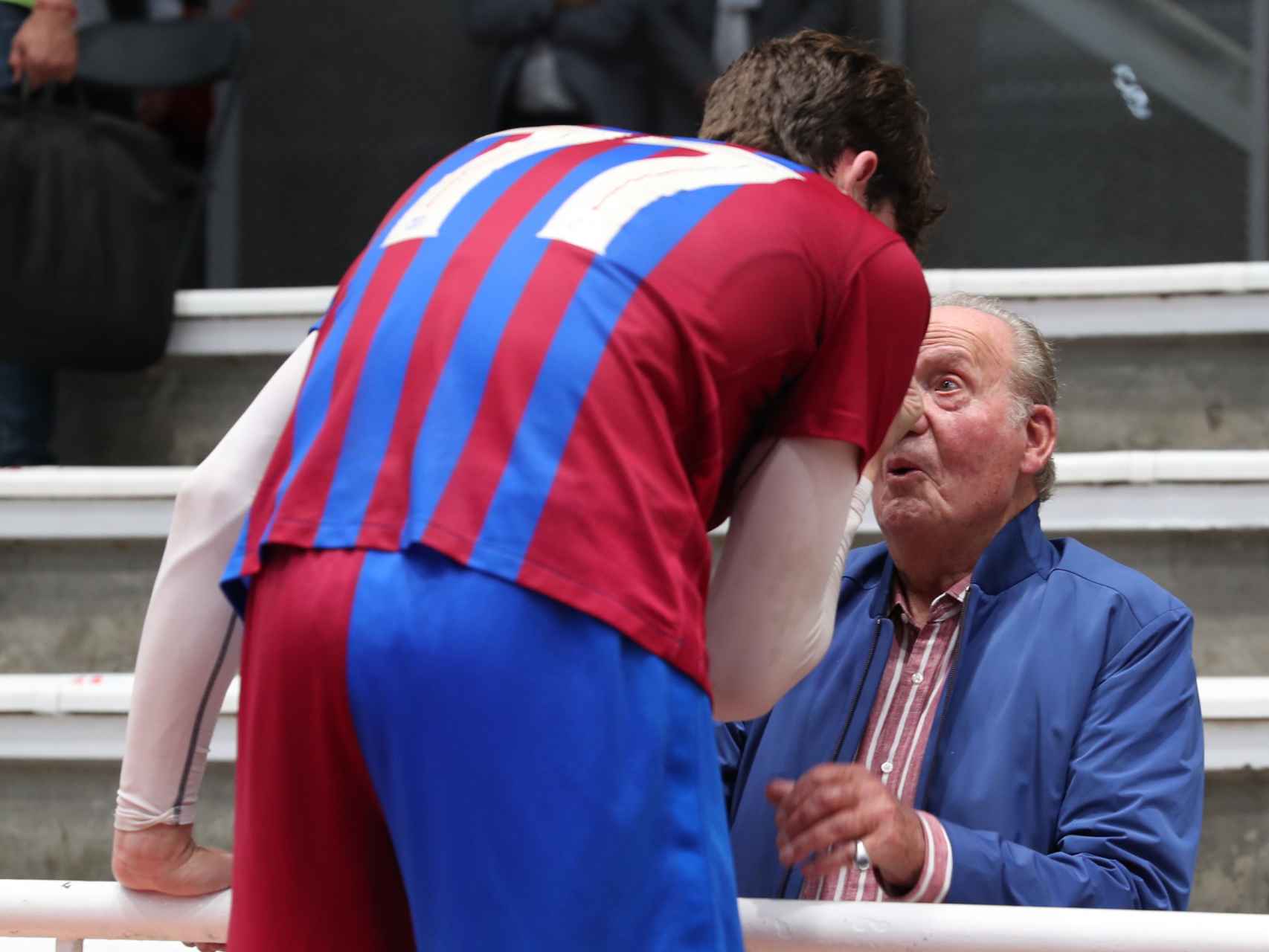 El reencuentro entre el rey Juan Carlos y su nieto Pablo Urdangarin ha sido uno de las imágenes de la semana.
