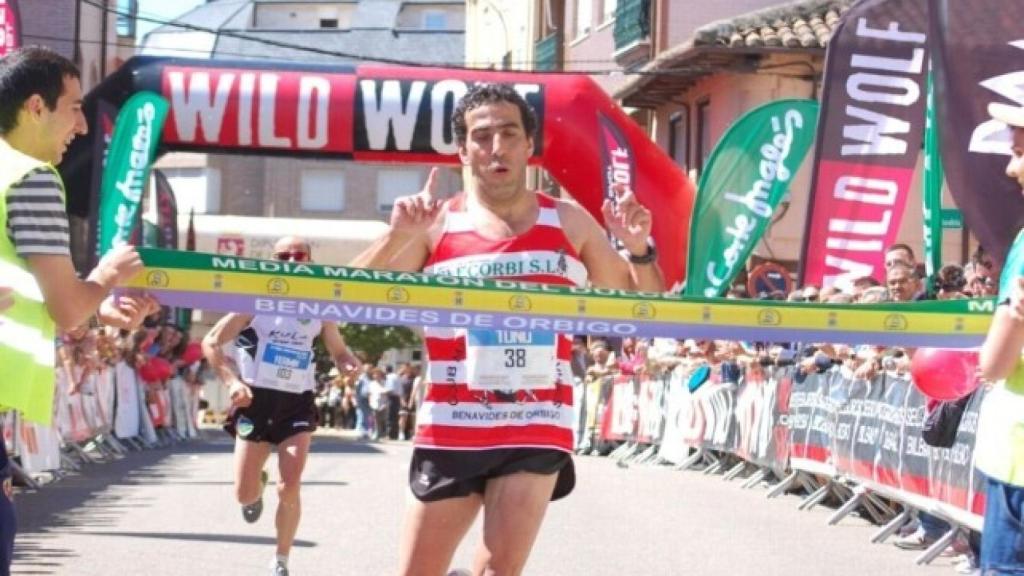 Toño Guerra en la Media Maratón de Benavides