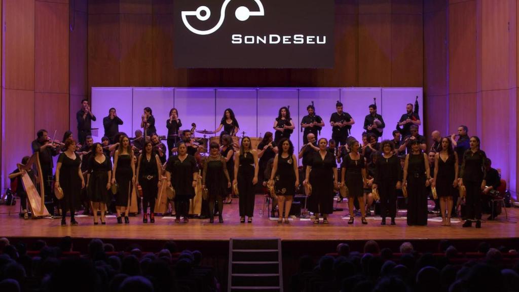 La orquestra folk SonDeSeu celebra en A Coruña su vigésimo aniversario con un concierto