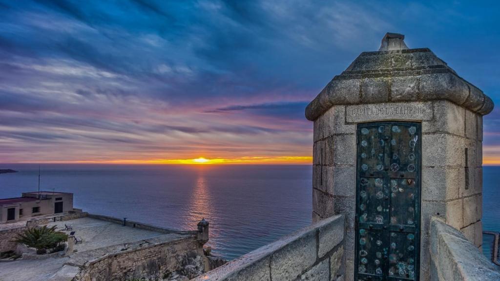 Castillo de Santa Bárbara, Alicante.