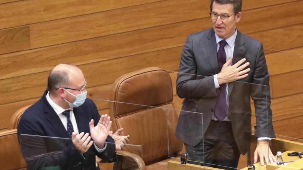 El presidente del PP, Alberto Núñez Feijóo, agradece a los diputados gallegos su elección como senador por designación de Galicia.