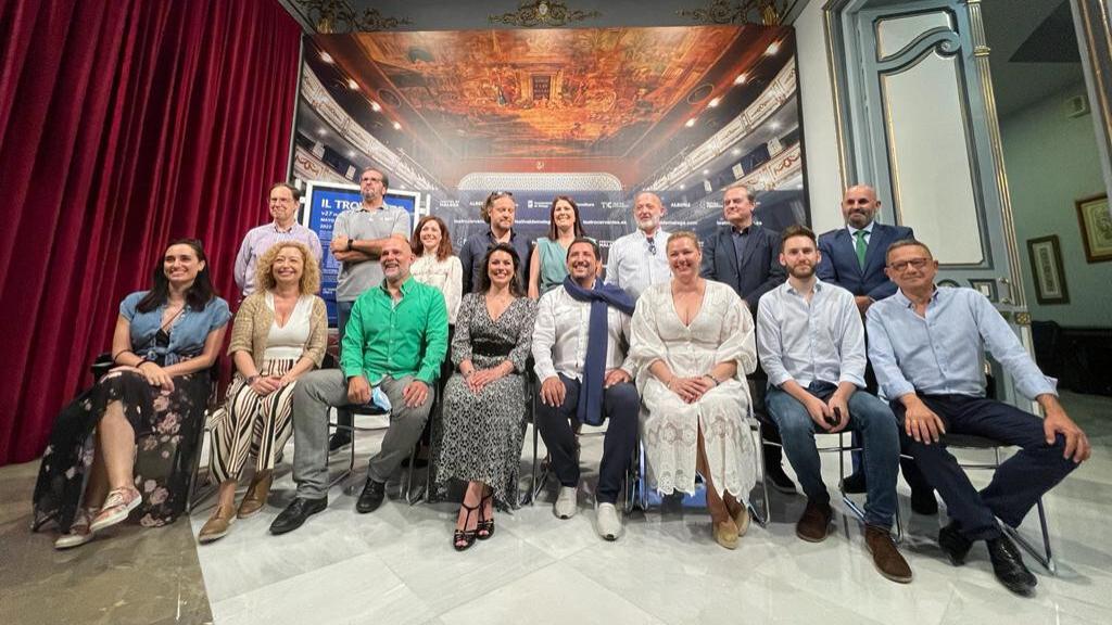 Presentación a medios de la obra 'Il trovatore' en el Teatro Cervantes.