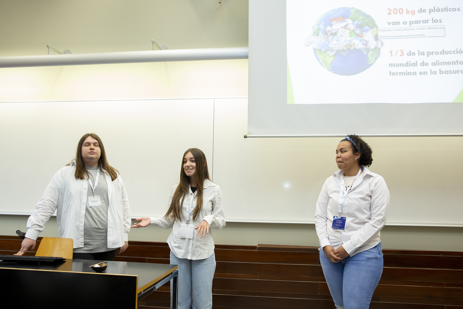 Alumnas del equipo del Centro Nebrija de A Coruña.