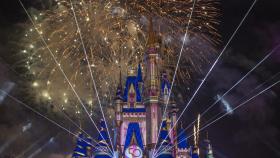 Espectáculo Enchantment en el castillo de Magic Kingdom.