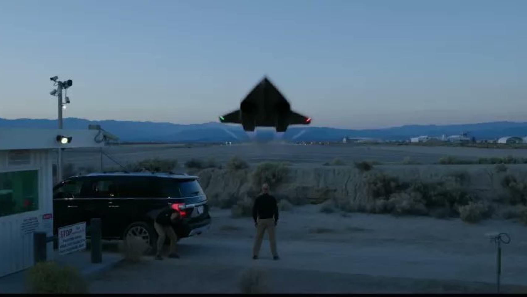 Fotograma de la película donde aparece el bombardero Darkstar