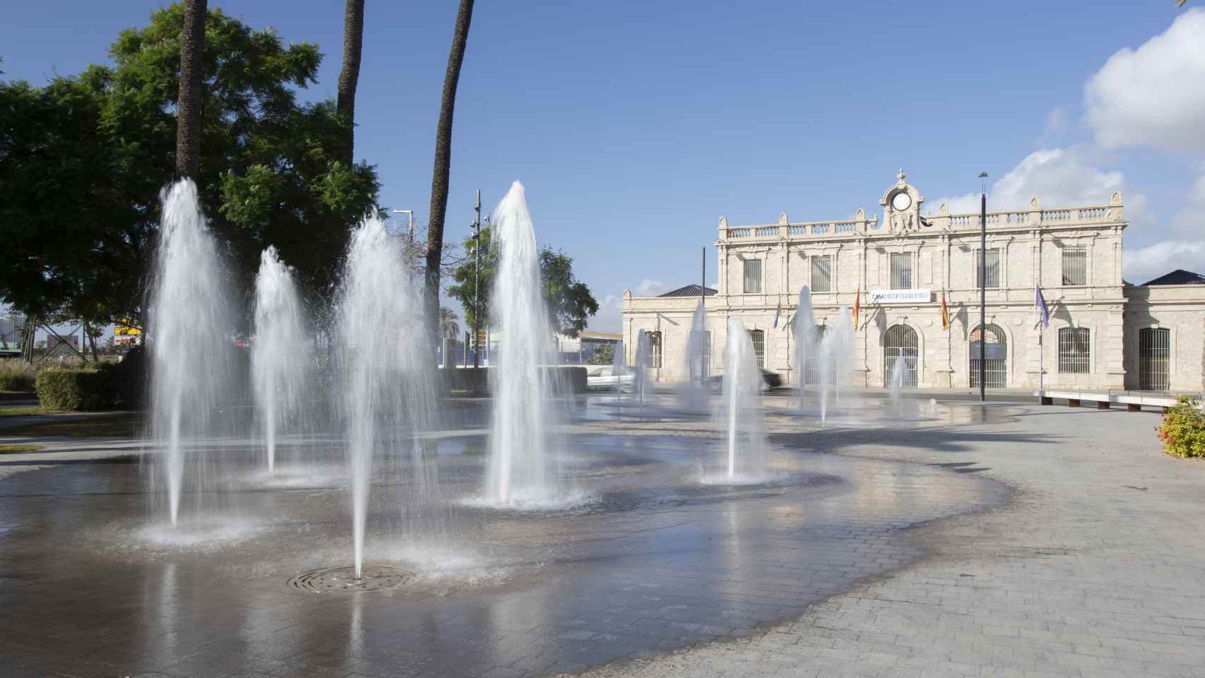 La sede de Casa Mediterráneo, en la antigua estación de Benalúa.
