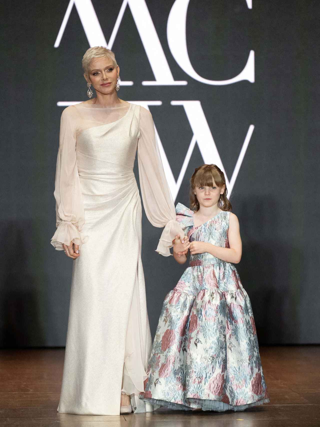 La princesa asistió con su hija a la Monaco Fashion Week.