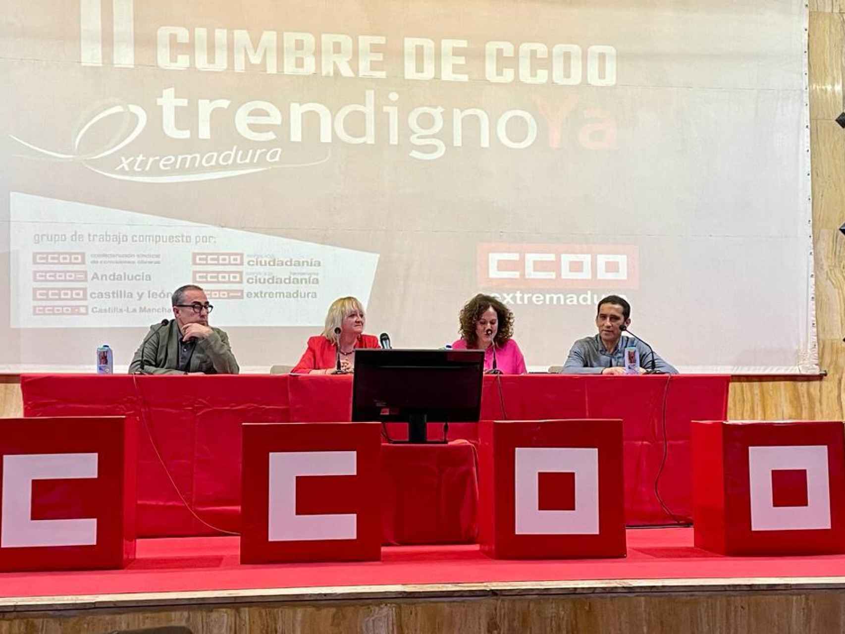 El secretario de CCOO en Castilla y León, Vicente Andrés, durante su intervención de este jueves en Badajoz.