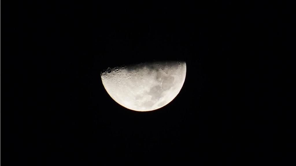 ¿Cuándo es la luna en cuarto menguante y qué significa?