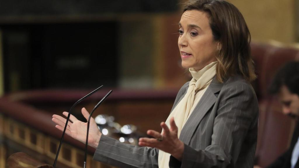 La portavoz del PP, Cuca Gamarra, este jueves en la tribunal del Congreso de los Diputados.