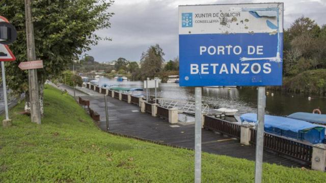 Betanzos (A Coruña) estudiará con Adif una nueva alternativa de acceso al puerto