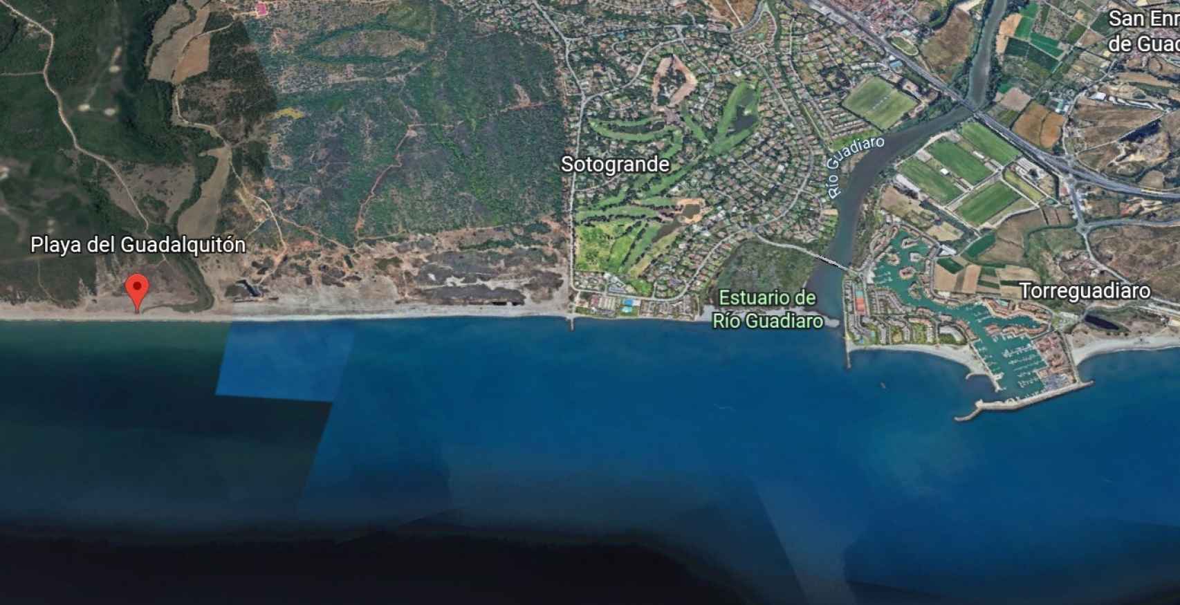 Vista aérea de la playa de Guadalquitón, Sotogrande y el puerto deportivo.