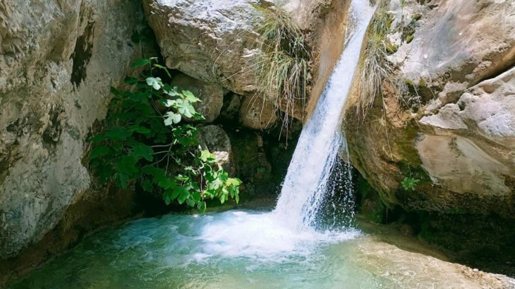 La poza de los Patos se encuentra en Nerja y en ella no hay patos.