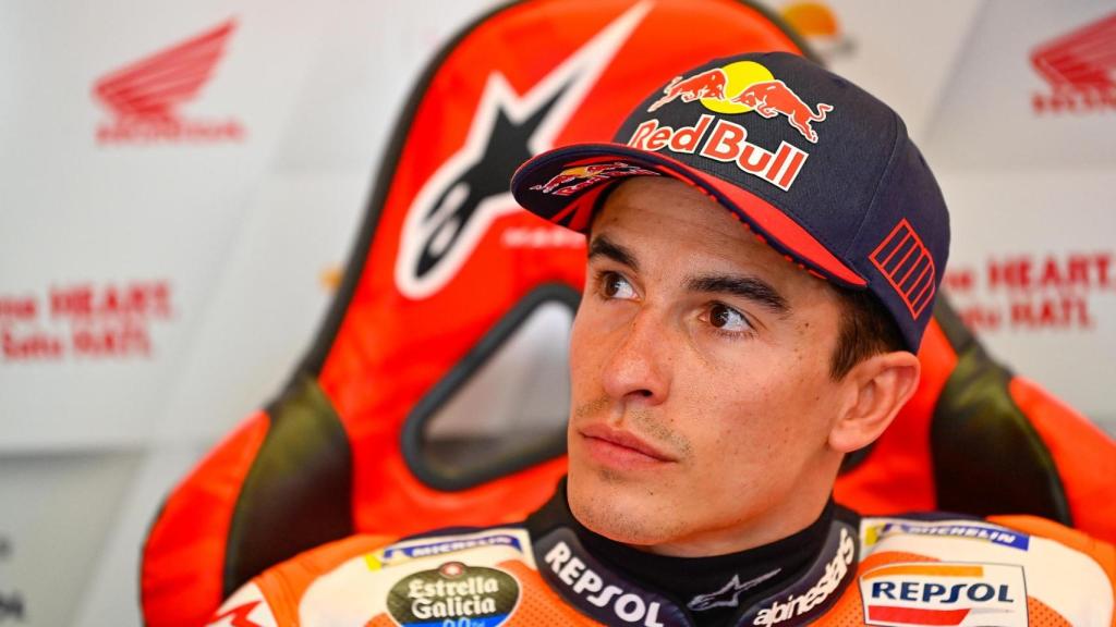 Marc Márquez, en el box del equipo Repsol Honda, en el circuito de Mugello.