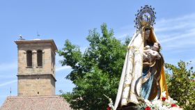 Mucho calor, bailes y devoción para honrar a la Virgen de los Remedios en Villamayor