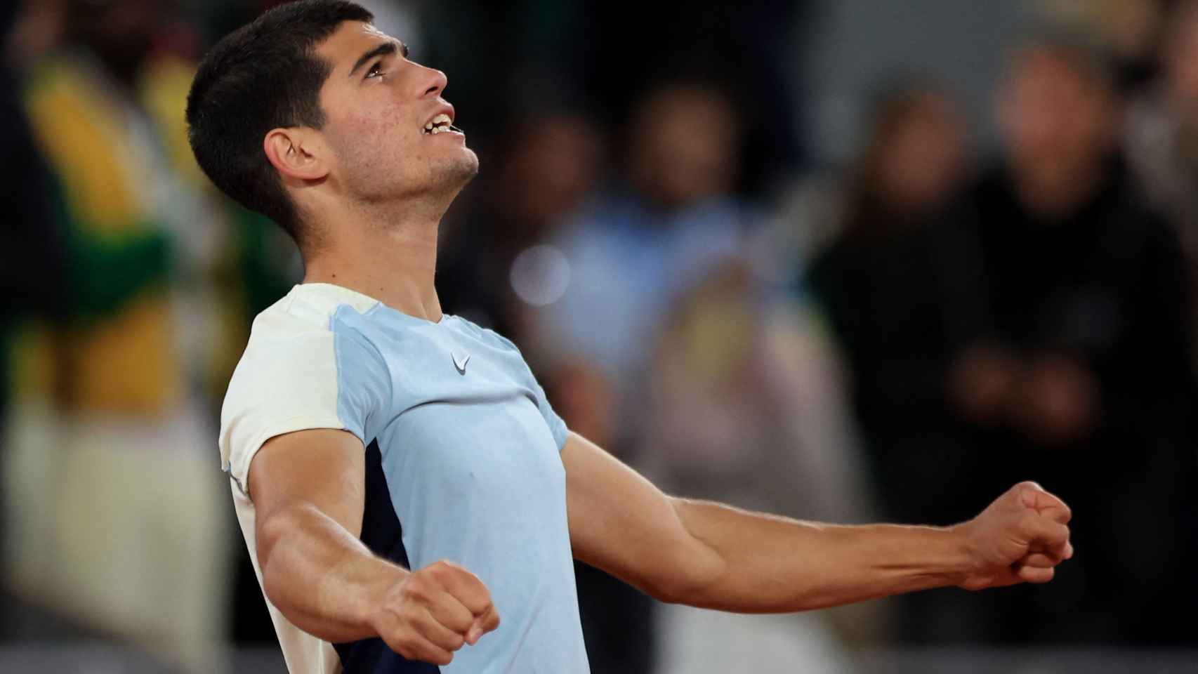 Gran victoria de Alcaraz frente a Khachanov en Roland Garros | Resultados y resumen del partido