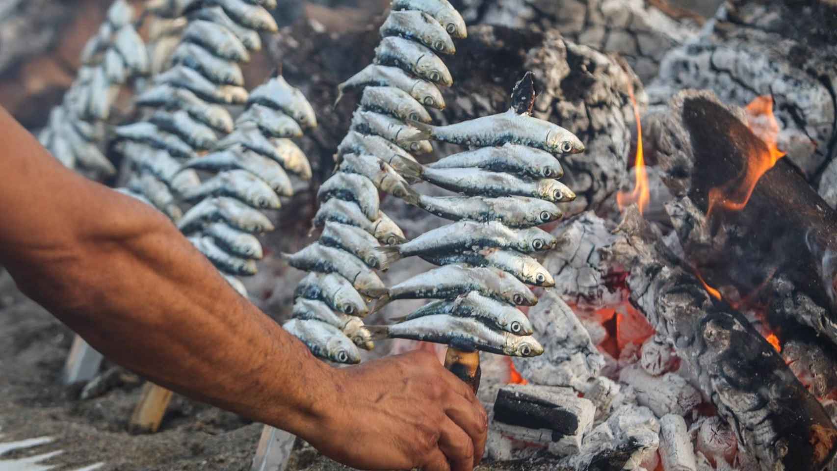 Espetos de sardinas de Málaga.