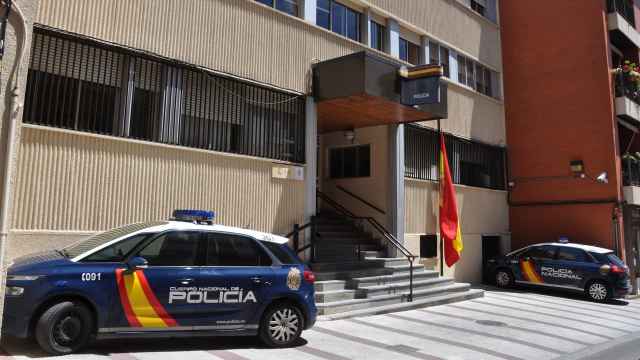 La fachada de la comisaría de la Policía Nacional en Puertollano (Ciudad Real).