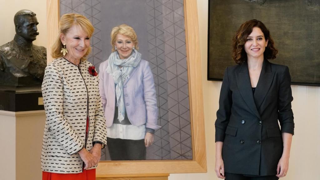 Esperanza Aguirre, expresidenta de la Comunidad de Madrid, junto a Isabel Díaz Ayuso.