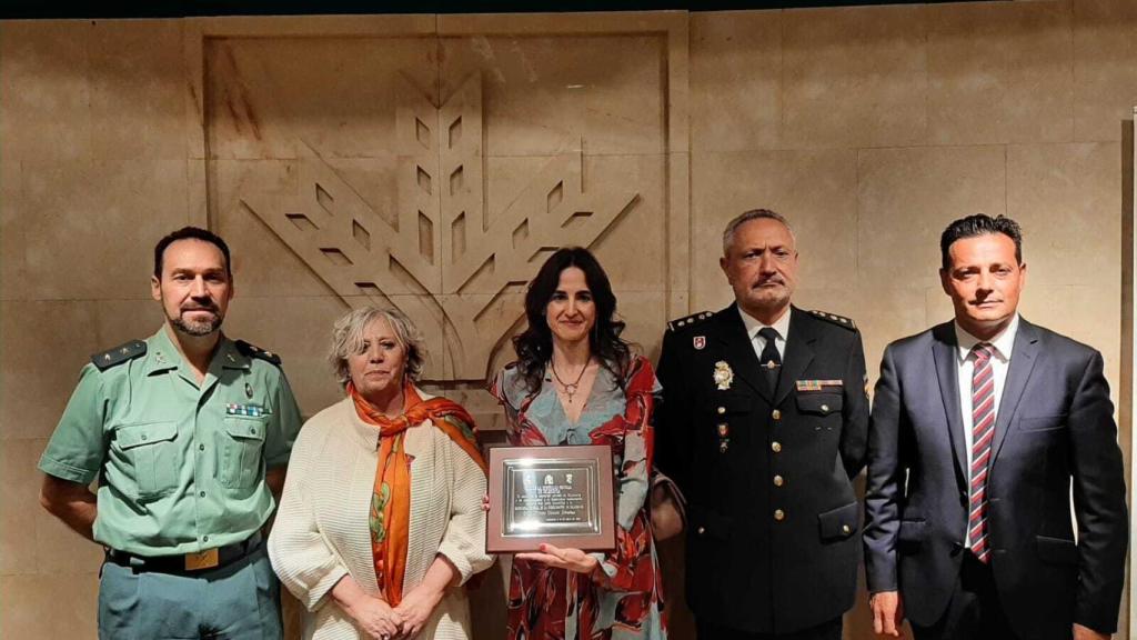 Placa honorífica a la secretaria general de la Subdelegación de Gobierno en Salamanca, Miriam Vicente Sánchez