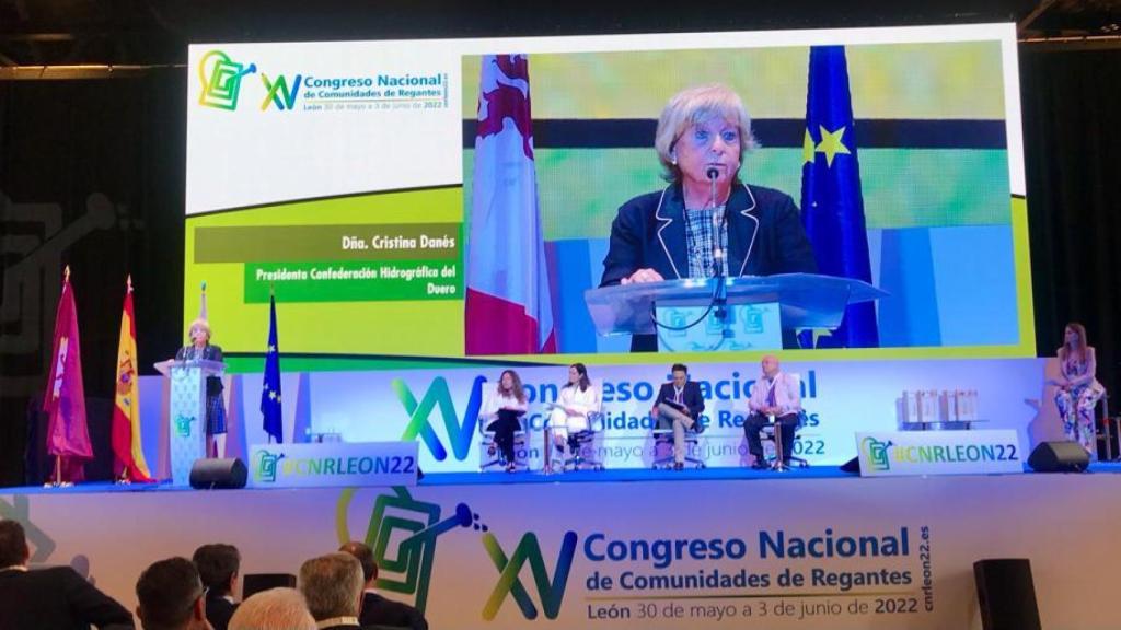 La presidenta de la CHD interviene en el Congreso de Regantes