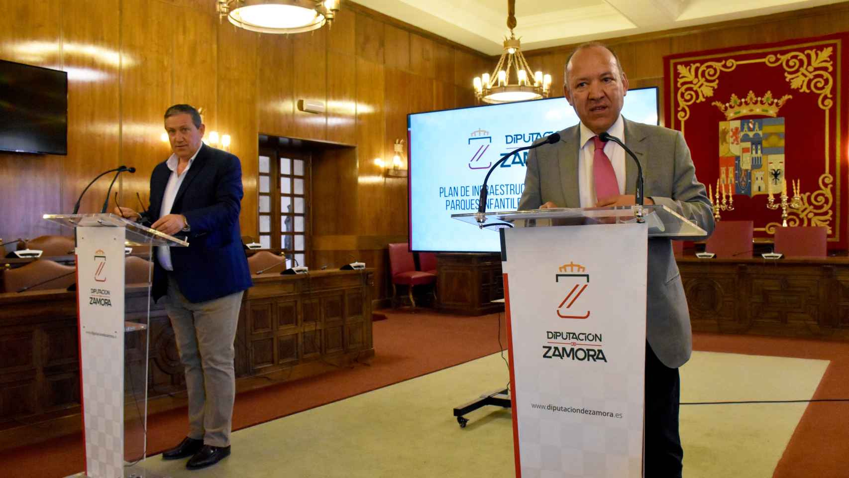 El vicepresidente de la Diputación, José María Barrios y el diputado de Medioambiente y de Obras, Javier Faúndez