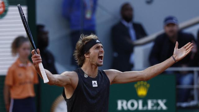 Alexander Zverev celebra su triunfo.