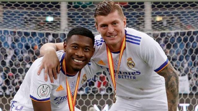 Alaba y Kroos, tras ganar la Supercopa de España con el Real Madrid