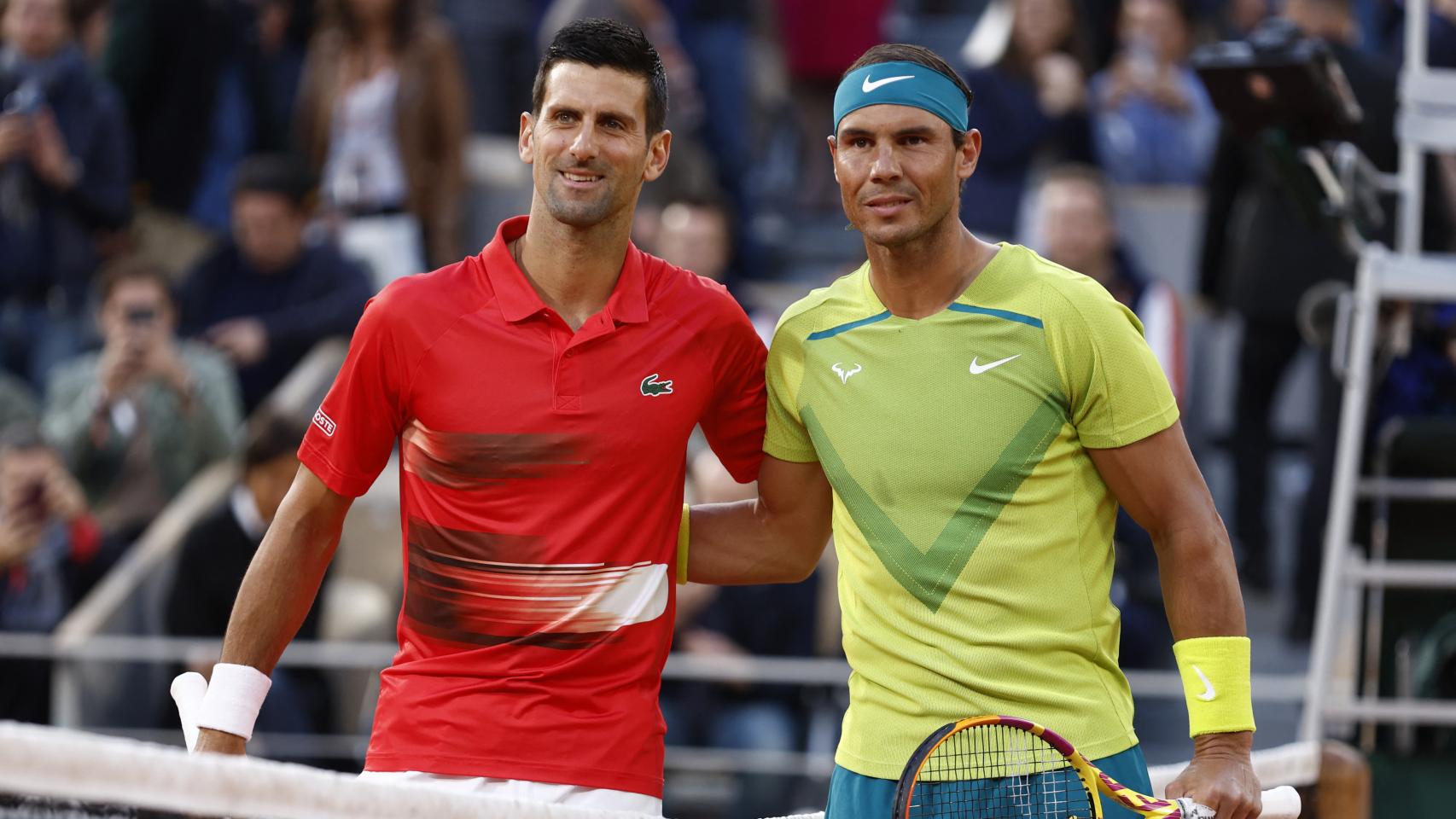 Novak Djokovic y Rafa Nadal, antes del partido de cuartos de final de Roland Garros 2022