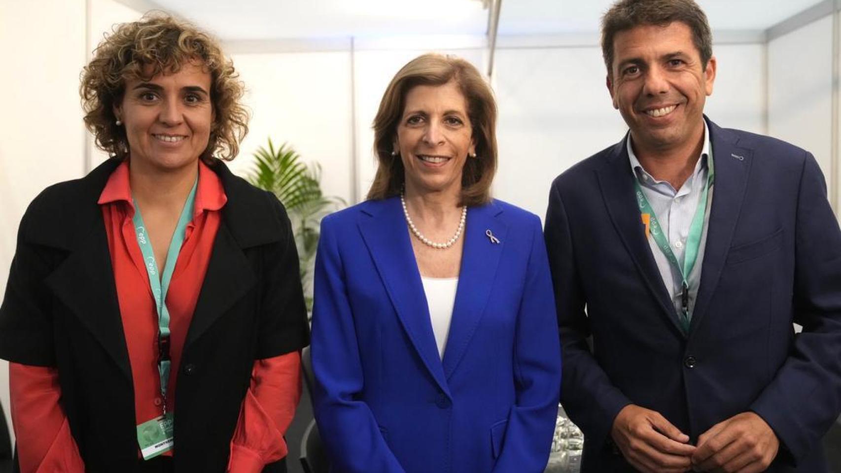 El presidente del PPCV se reúne en Rotterdam con la Comisaria europea de Salud y Seguridad Alimentaria, Stella Kyriakides.