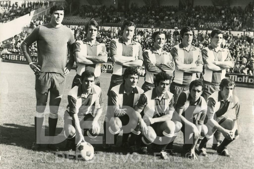 De pié, de izquierda a derecha, Seoane, Belló, Zugazaga, Cholo, Plaza y Luis. Agachados: Juanito, Loureda, Beci, Cervera y Rabadeira (RC Deportivo).
