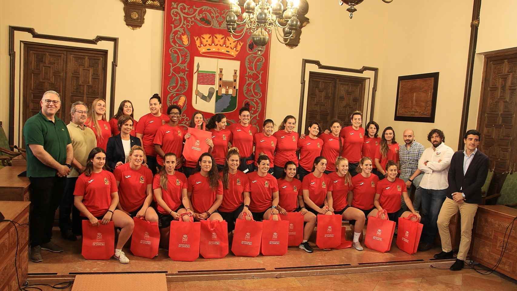 Recepción en el Ayuntamiento de Zamora de la Selección Española Femenina de Rugby