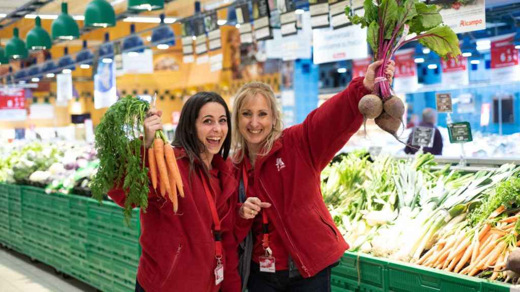 Trabajadoras del supermercado Alcampo.