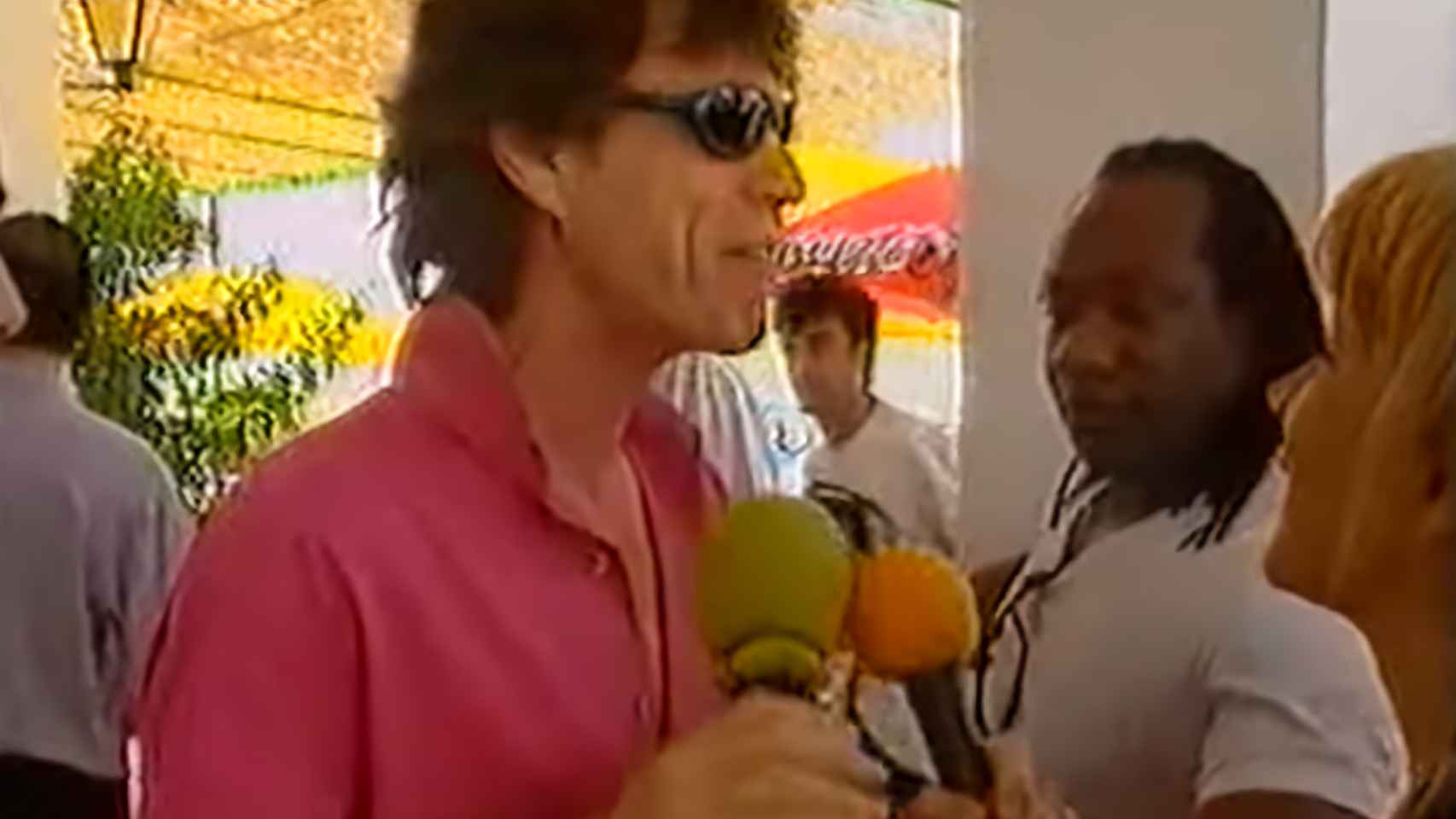 Jagger tuvo su acostumbrado roce con los pesados de la prensa.